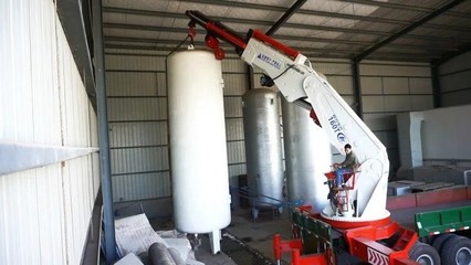 老鷹吊-150噸折臂吊車 制造經驗與產品升級的雙重優勢助力高效貨物吊裝
